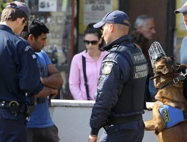Λέσβος: Τουλάχιστον 200 μετανάστες από τη Μόρια κατευθύνονται προς τη Μυτιλήνη- Σε συναγερμό η ΕΛΑΣ